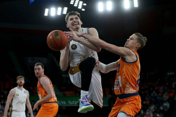 离开了比赛 离开了比赛