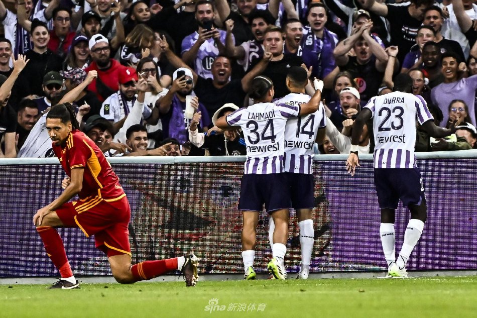 内因伤缺席 内因伤缺席