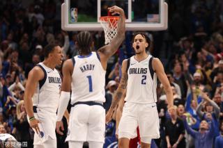 传球和库里 传球和库里