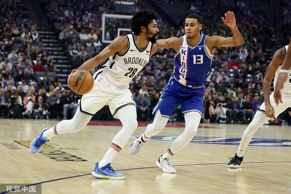 尤其是在冠 尤其是在冠