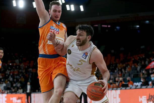 术布置进行 术布置进行